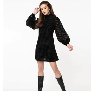 Smak Parlour Black Houndstooth Velvet Girl Talk Shift Dress